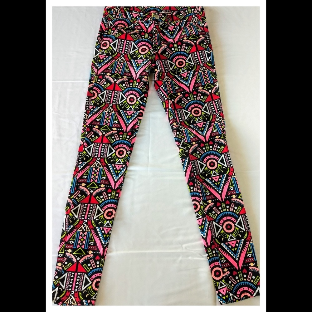 H&M Divided Women's colorful print jeans size 6